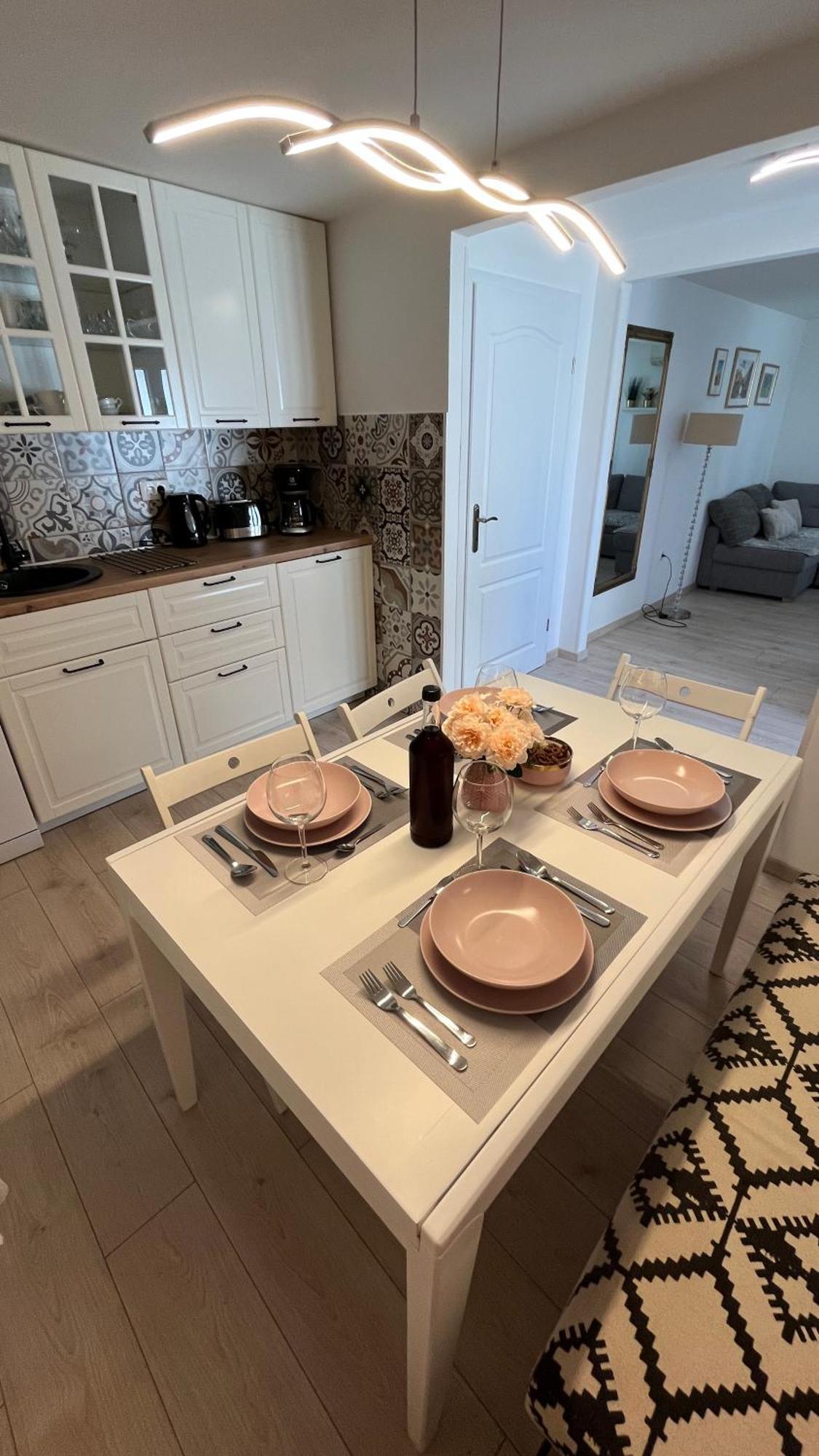 Apartament Lalica *
